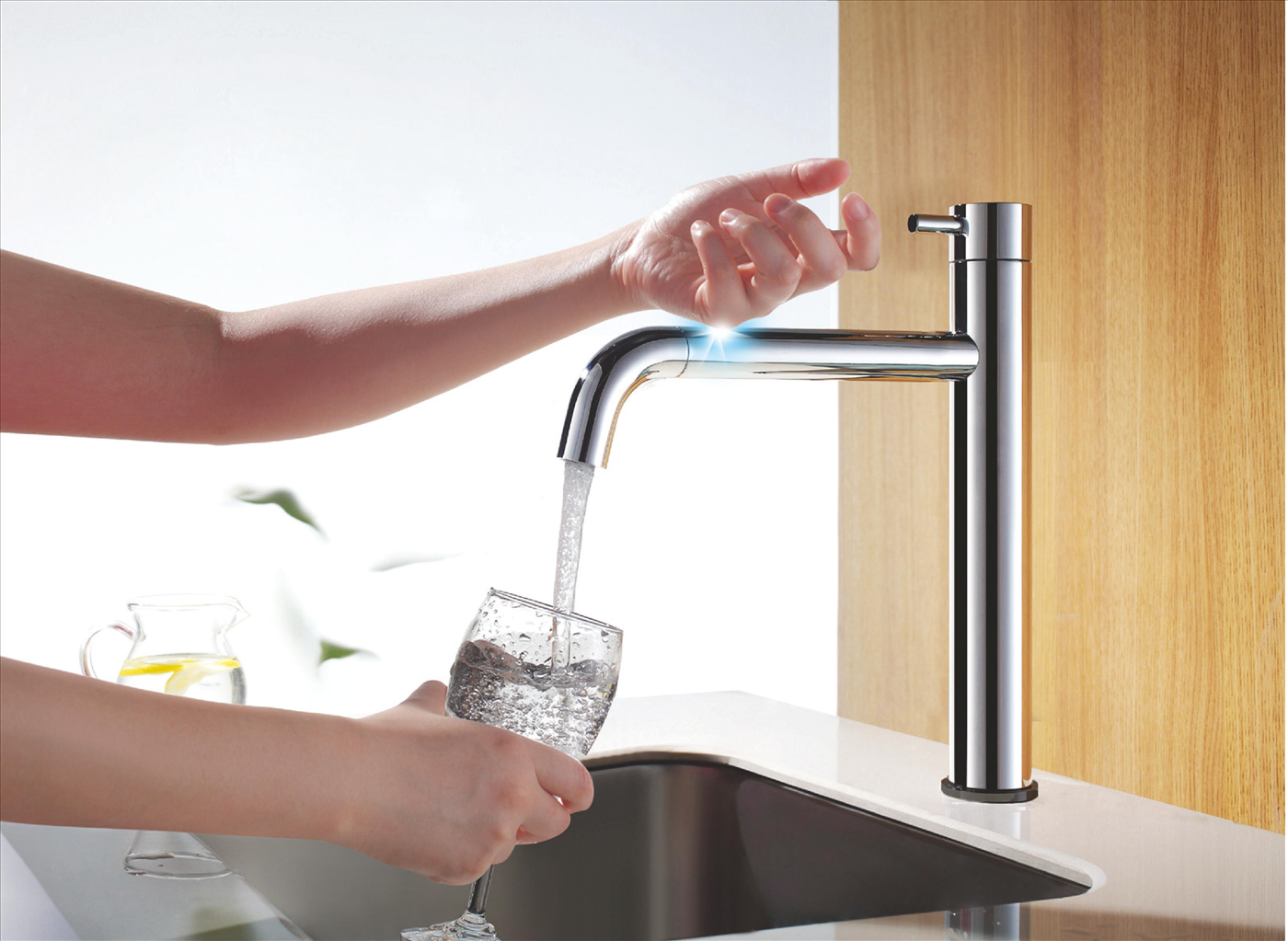 ברז מגע אלקטרוני